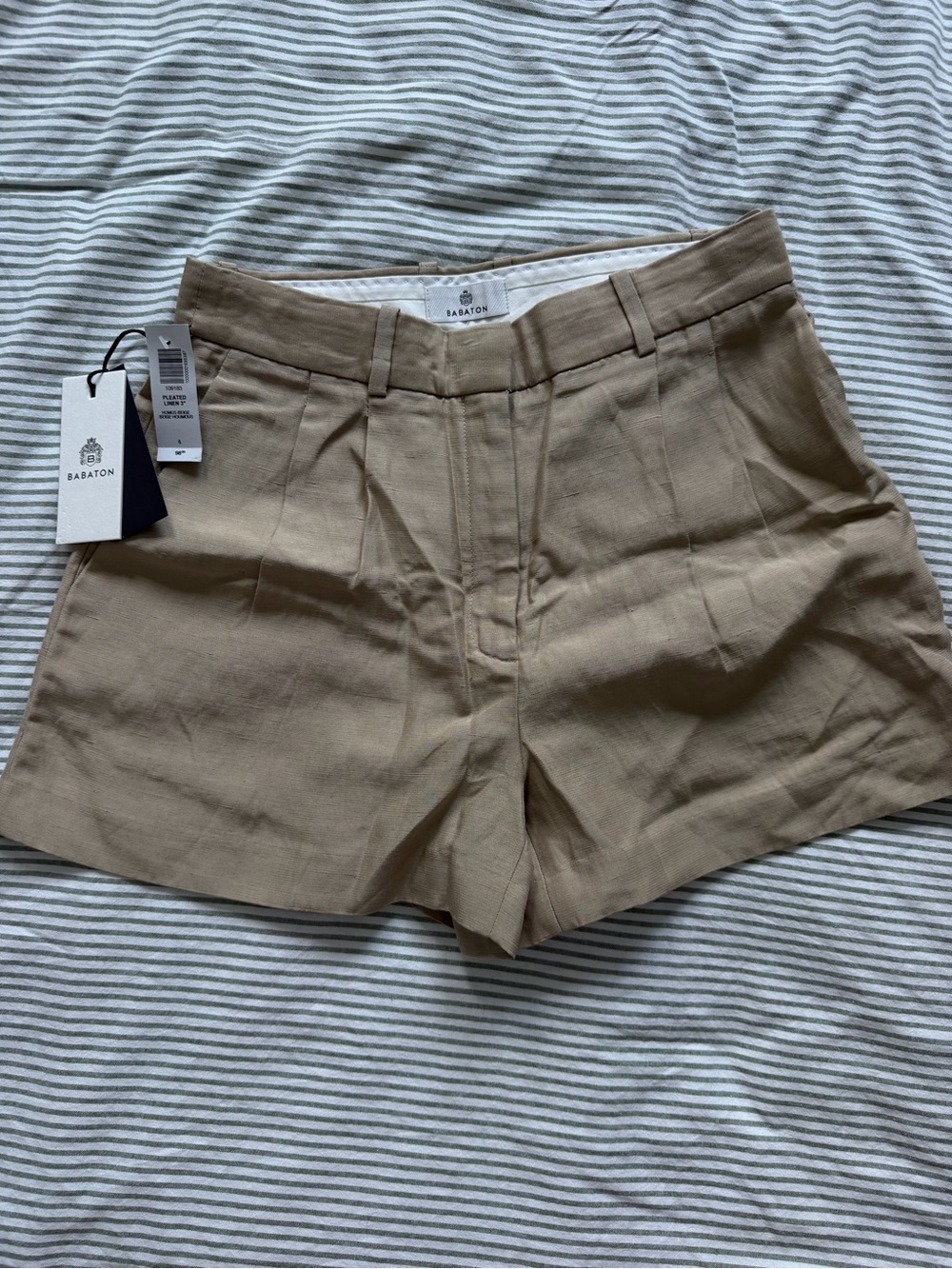 ARITZIA Babaton Pleated Linen Mini Short